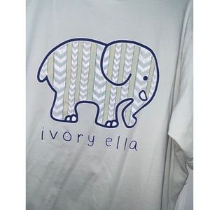 Women’s NWOT Ivory Ella T-shirt